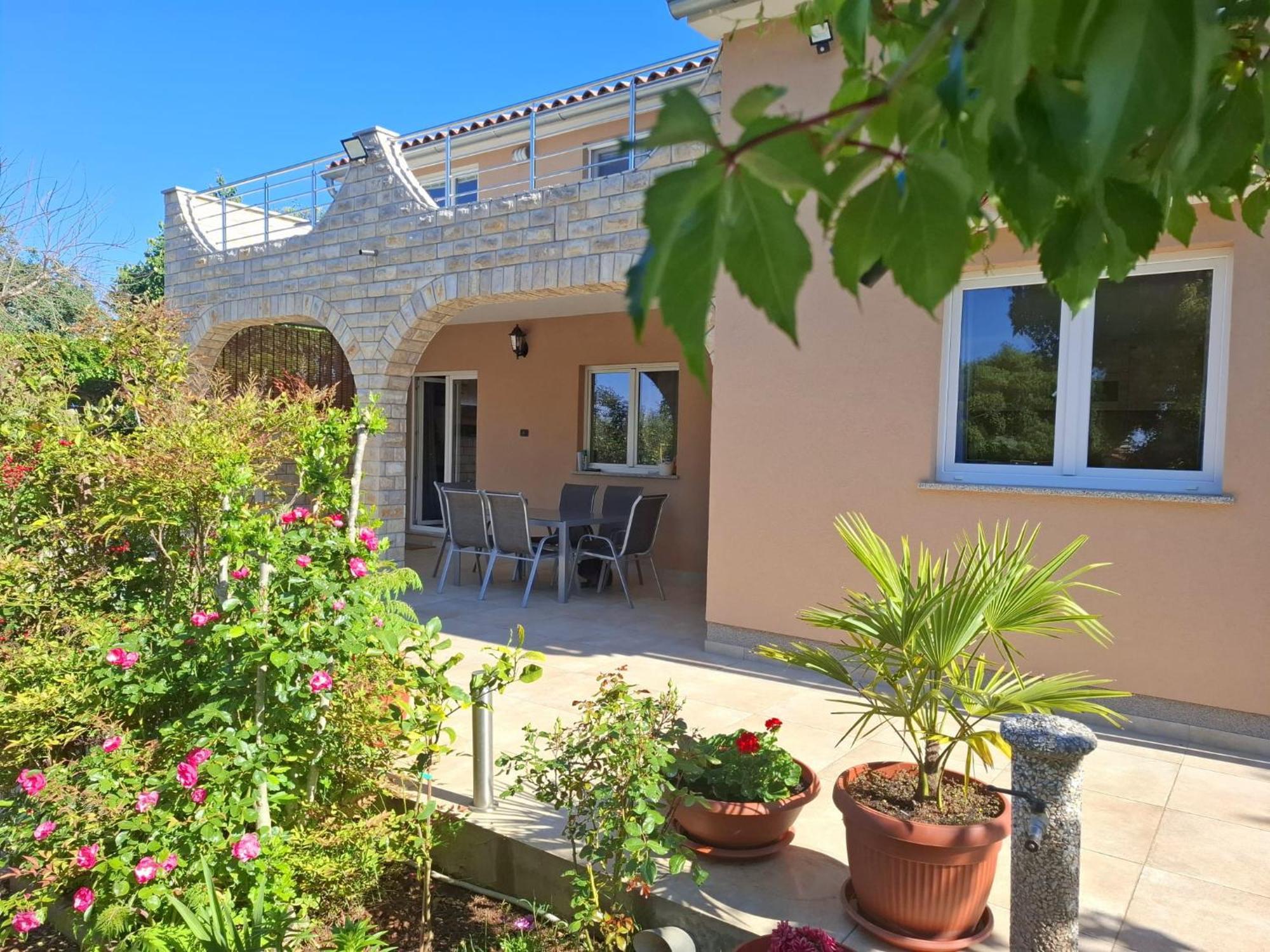 Apartman Melita Galižana Exteriér fotografie